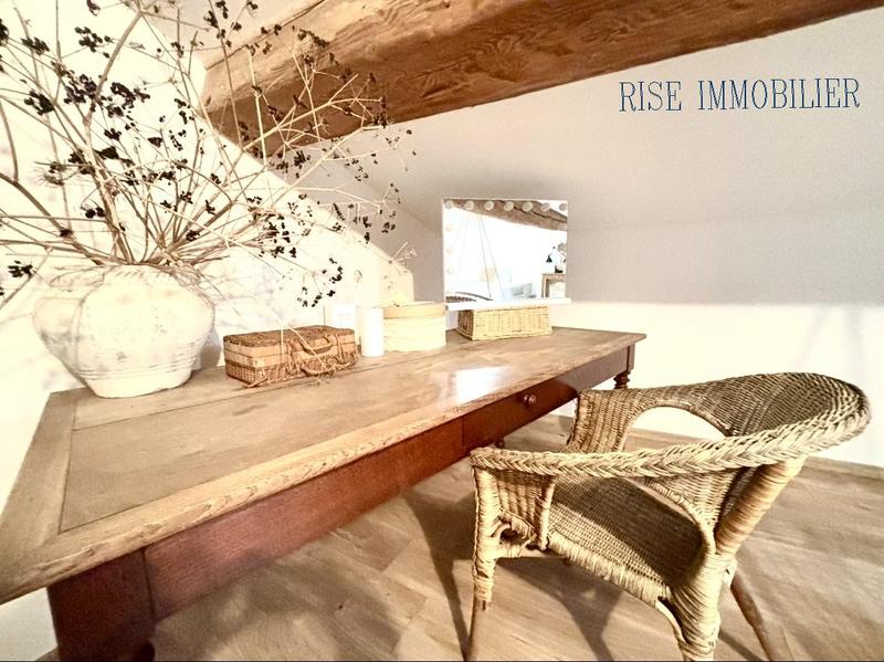 Maison - 199 m² - 6 pièces