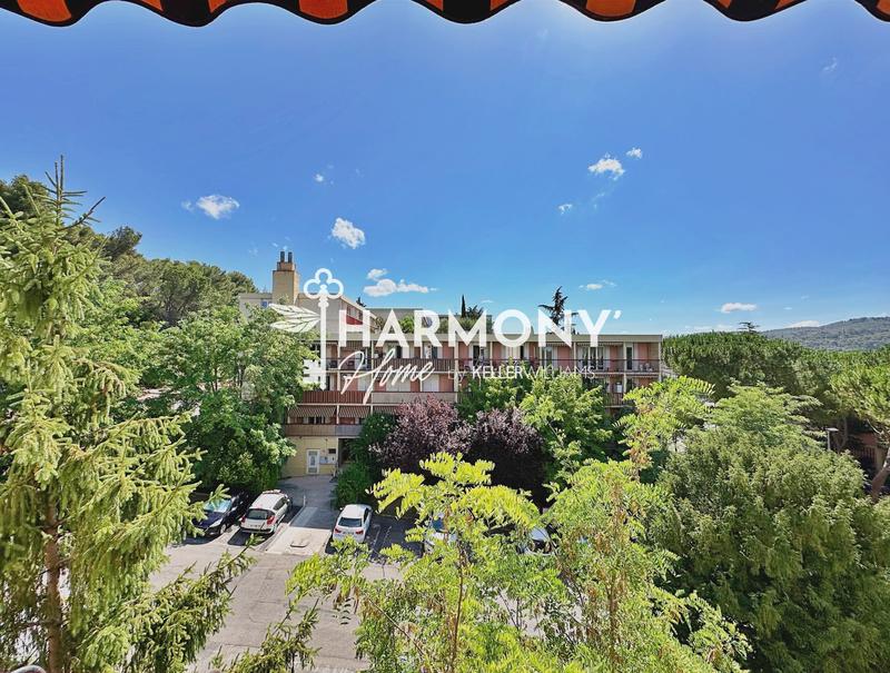 Appartement - 83 m² - 4 pièces