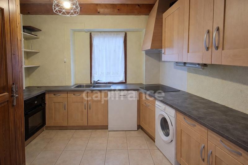 Maison - 340 m² - 16 pièces