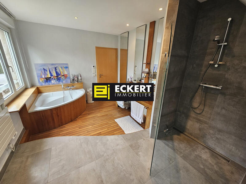 Maison - 156 m² - 7 pièces