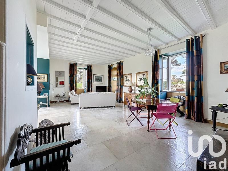 Maison - 191 m² - 7 pièces