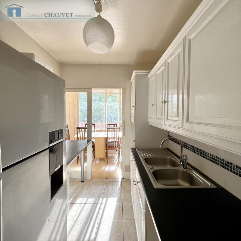 Appartement - 75 m² - 3 pièces