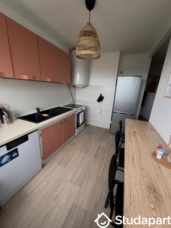 Chambre - 10 m² - 1 pièce