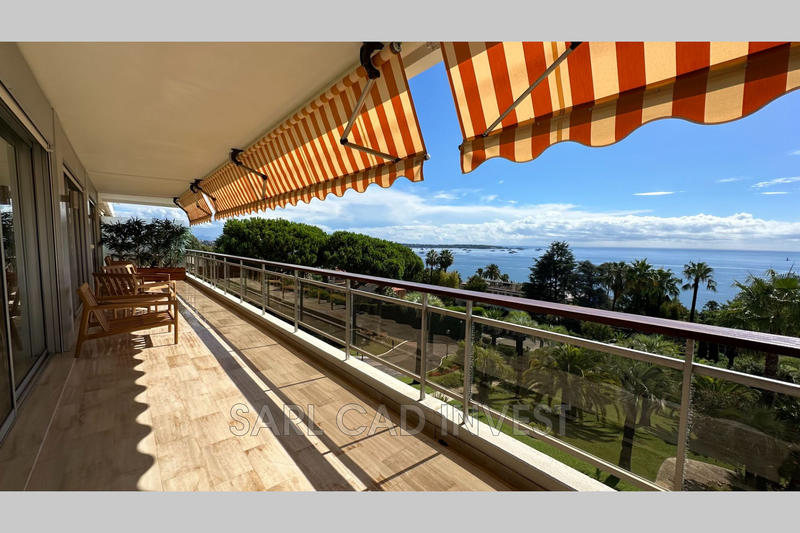 Appartement - 150 m² - 5 pièces