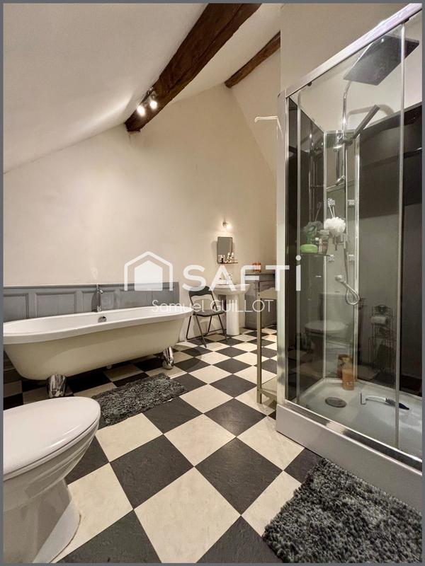 Maison - 101 m² - 5 pièces