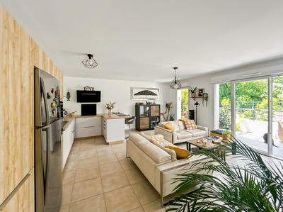 Appartement - 82 m² - 4 pièces