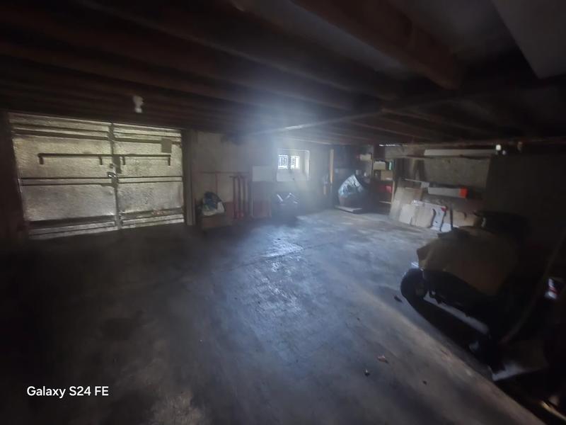 Maison - 220 m² - 8 pièces