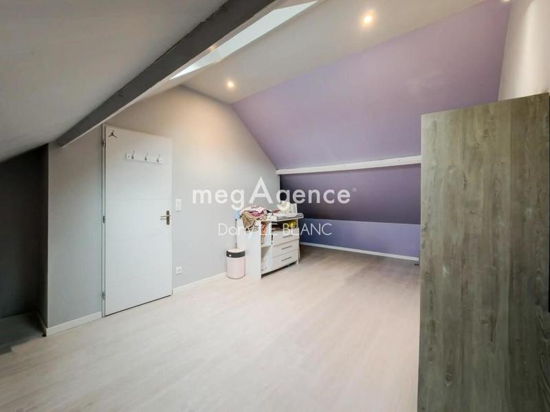 Maison - 147 m² - 9 pièces