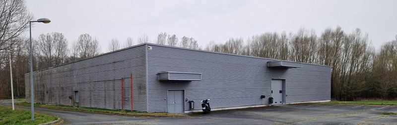 Local commercial - 2 268 m² - 3 pièces