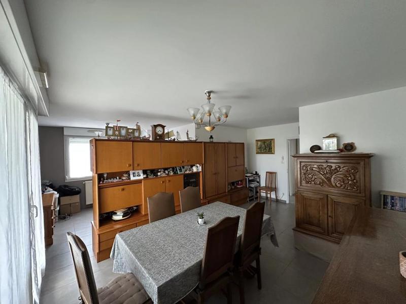 Appartement - 82 m² - 4 pièces