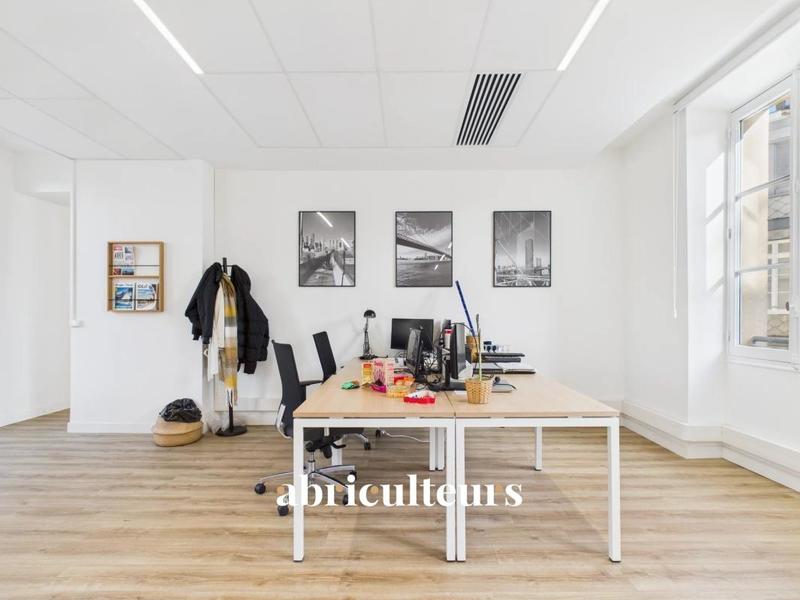 Bureau - 155 m² - 2 pièces