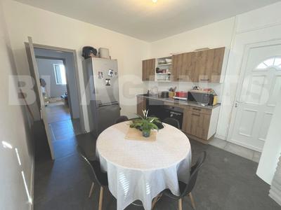 Appartement - 87 m² - 4 pièces