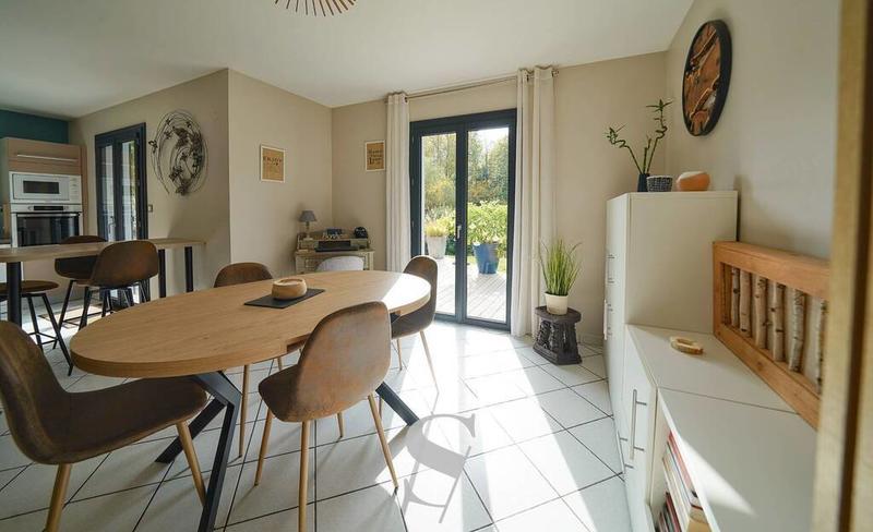 Maison - 111 m² - 6 pièces