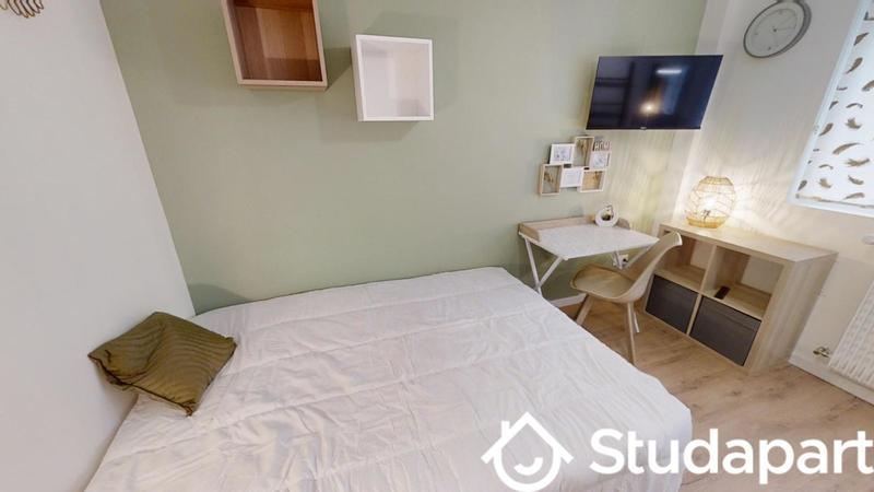 Chambre - 10 m² - 1 pièce