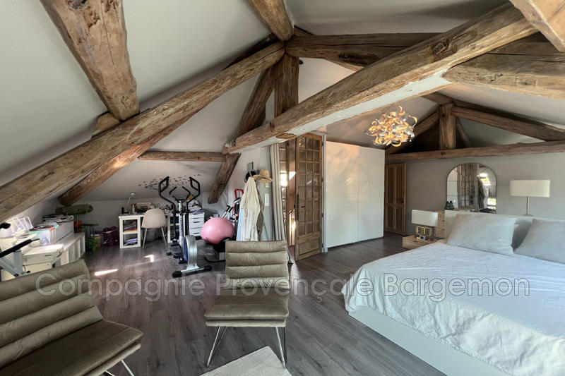 Maison - 190 m² - 6 pièces