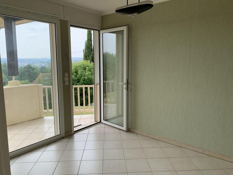Villa - 220 m² - 6 pièces