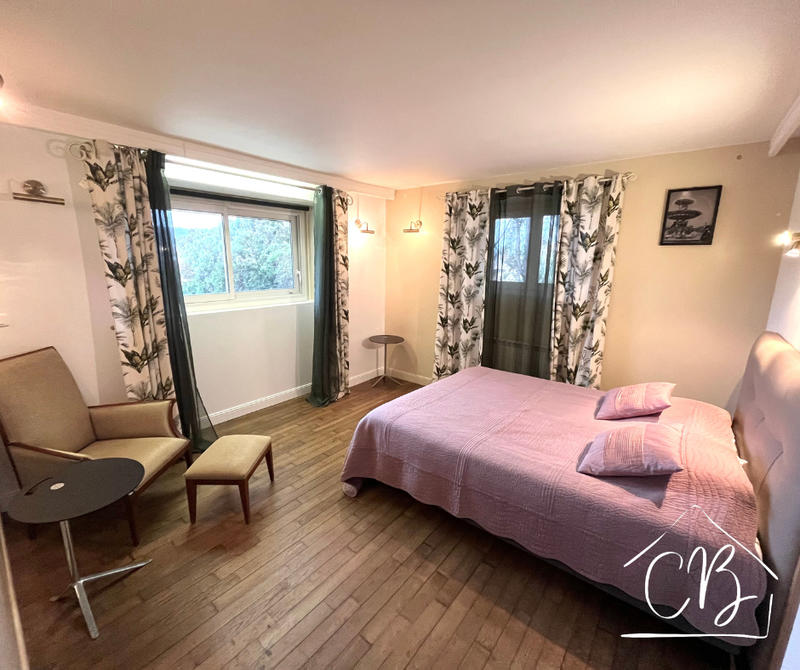 Maison - 167 m² - 6 pièces