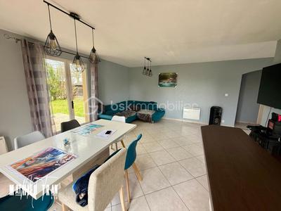 Maison - 88 m² - 4 pièces