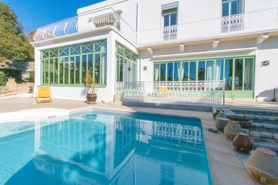 Maison - 255 m² - 6 pièces