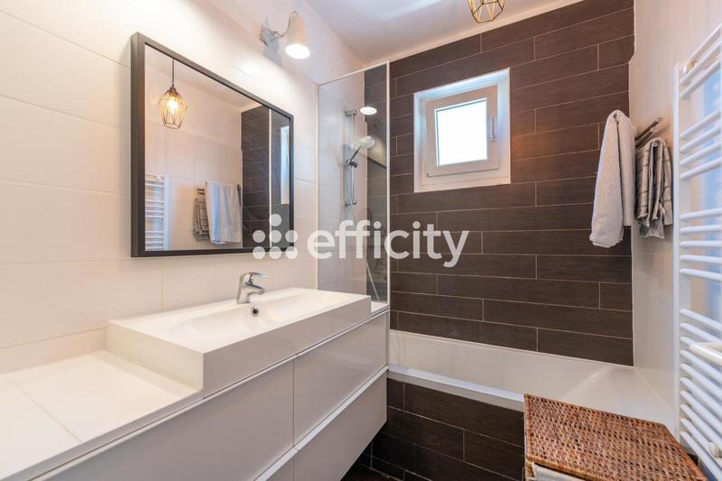 Appartement - 64 m² - 3 pièces