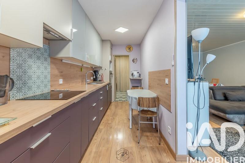 Appartement - 102 m² - 6 pièces