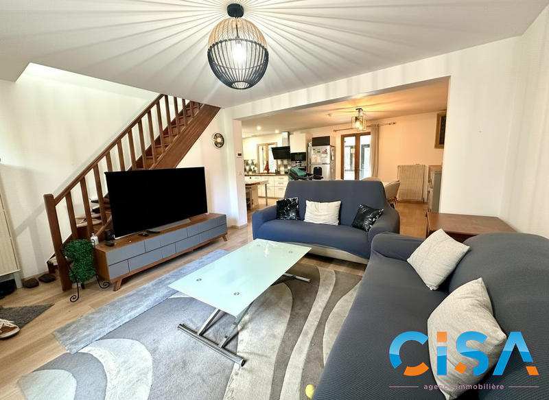 Maison traditionnelle - 120 m² - 6 pièces