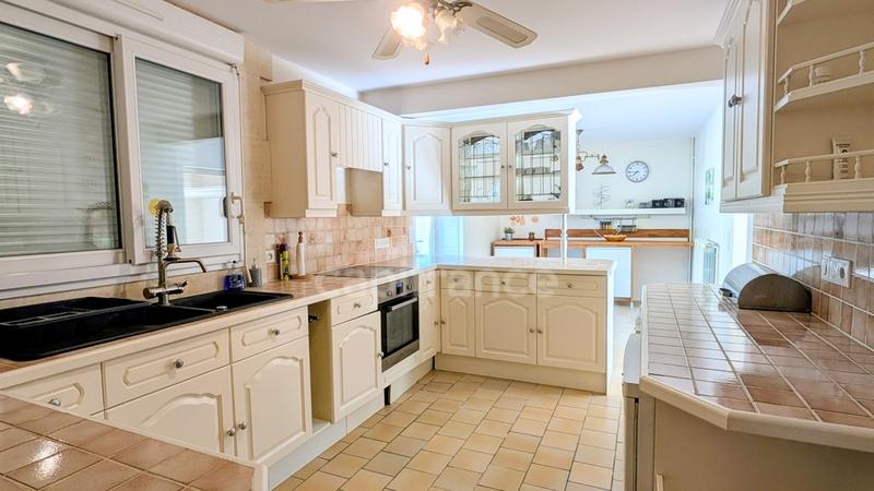 Maison de ville - 250 m² - 11 pièces