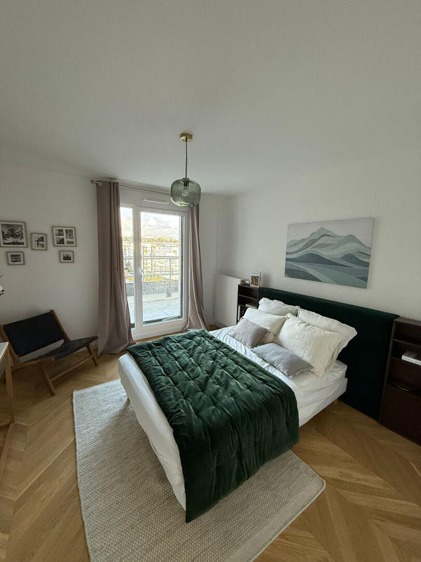 Appartement - 105 m² - 4 pièces