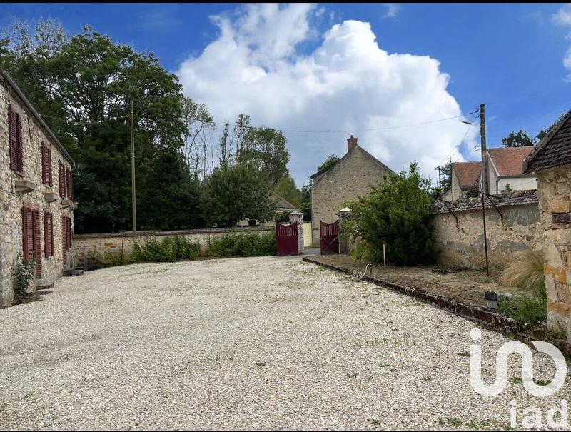 Maison - 242 m² - 5 pièces