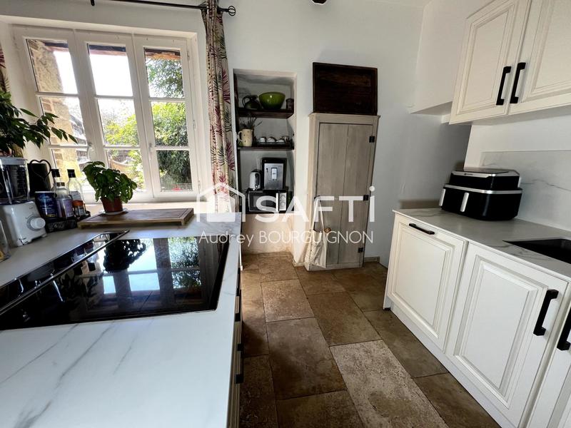 Maison - 190 m² - 6 pièces