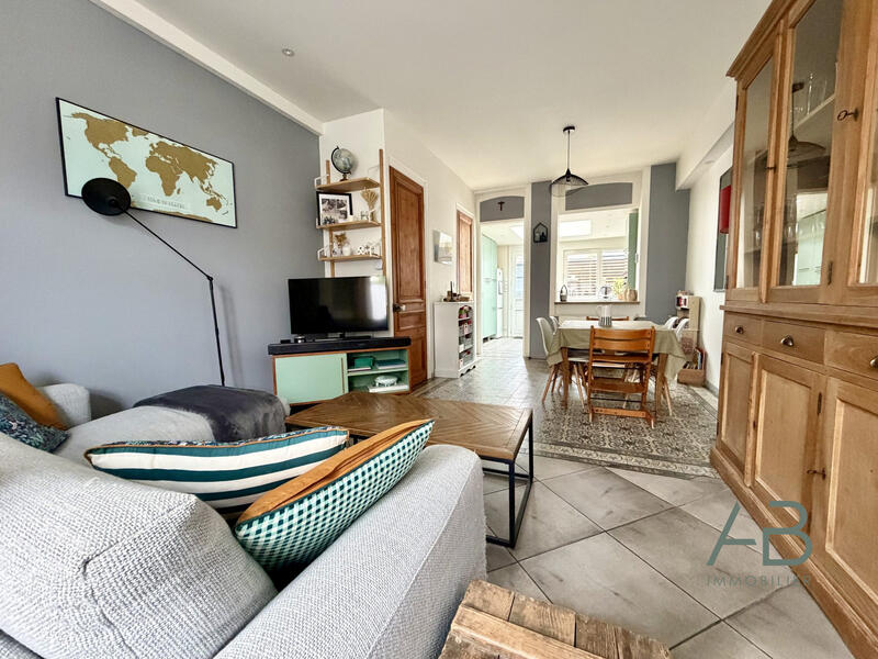 Maison - 88 m² - 5 pièces