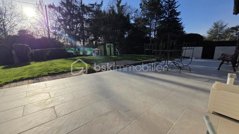 Maison - 169 m² - 8 pièces