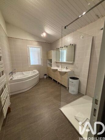 Maison - 167 m² - 7 pièces