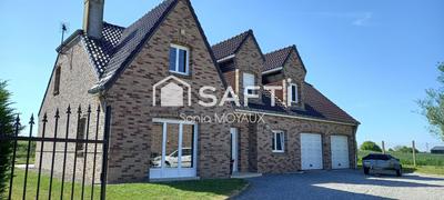 Maison - 190 m² - 10 pièces