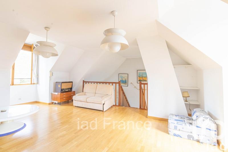 Maison - 192 m² - 8 pièces