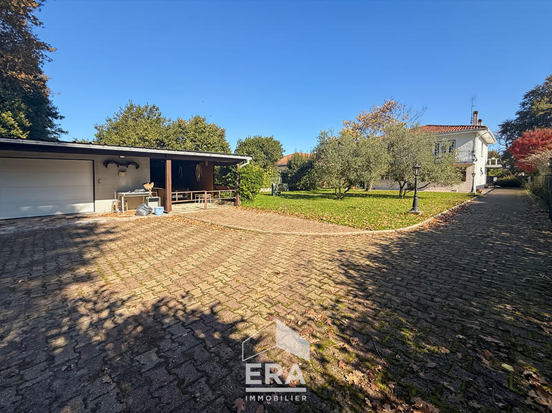 Maison - 152 m² - 7 pièces