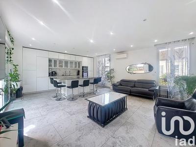 Maison - 152 m² - 9 pièces