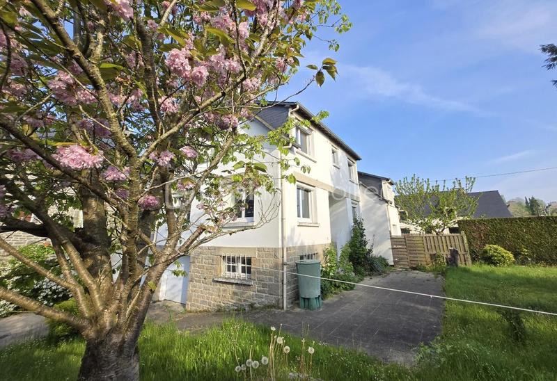 Maison - 101 m² - 5 pièces