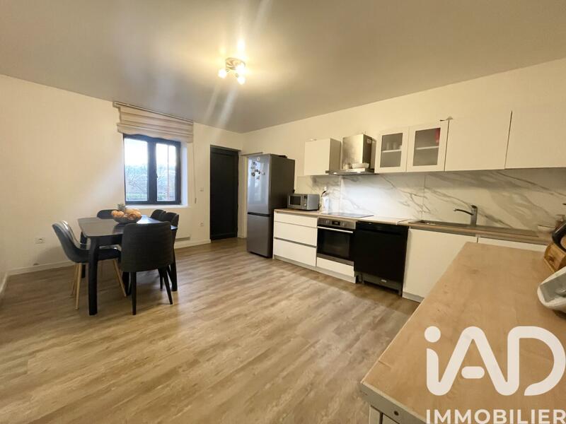 Appartement - 95 m² - 3 pièces