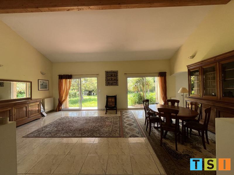 Maison - 169 m² - 5 pièces