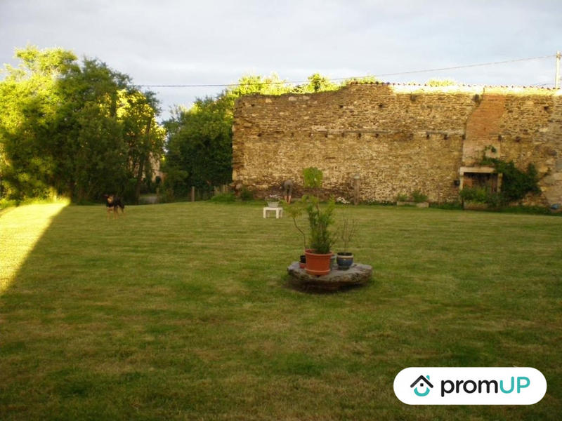 Maison - 260 m² - 10 pièces