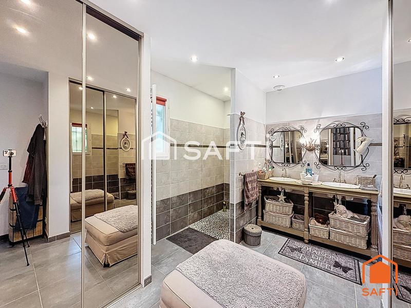 Maison - 140 m² - 5 pièces