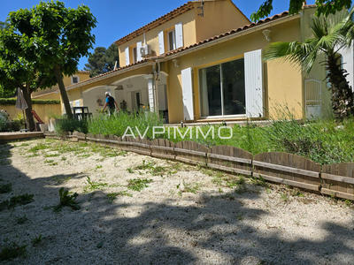 Villa - 145 m² - 4 pièces