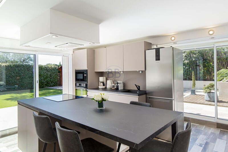 Appartement - 63 m² - 2 pièces