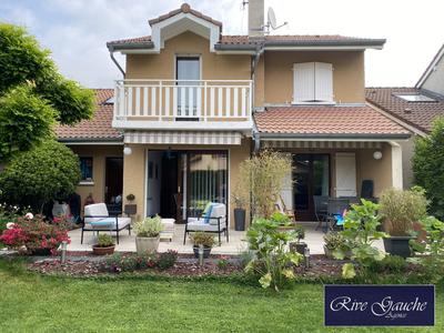 Maison - 121 m² - 5 pièces