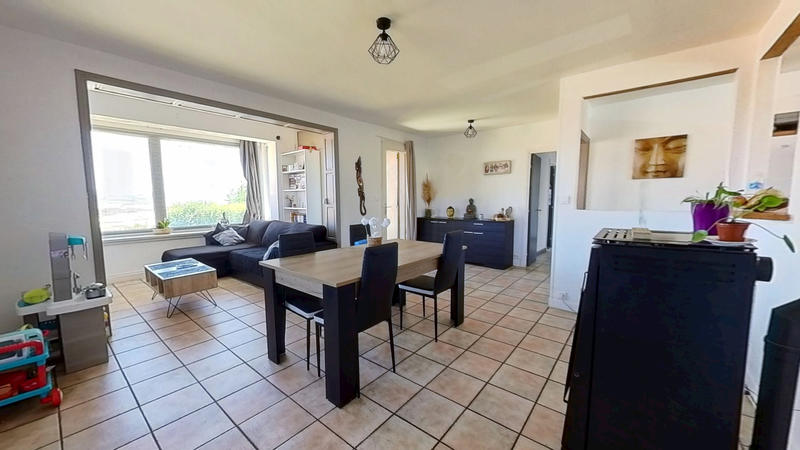 Maison - 98 m² - 5 pièces