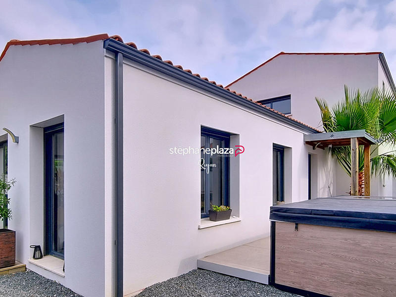 Maison - 133 m² - 6 pièces