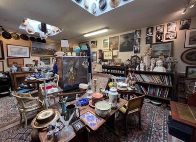 Bureau - 131 m² - 1 pièce