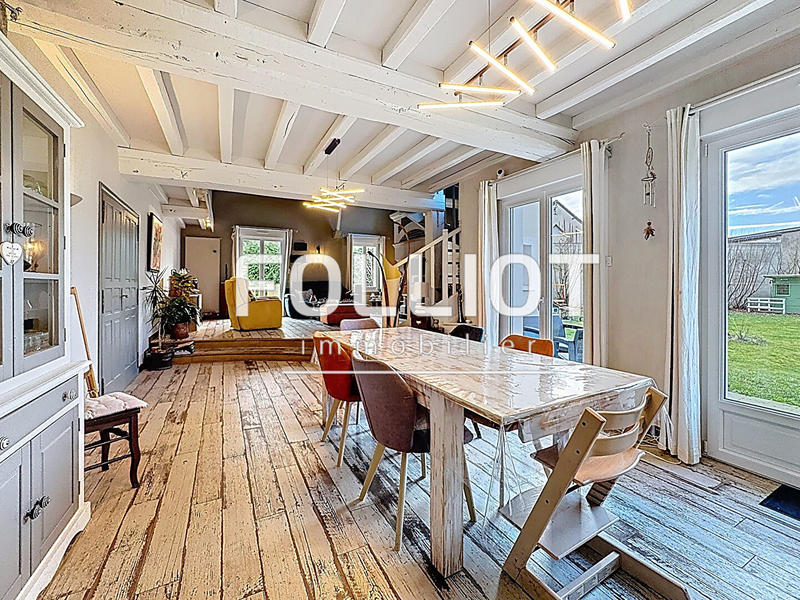 Maison - 198 m² - 6 pièces