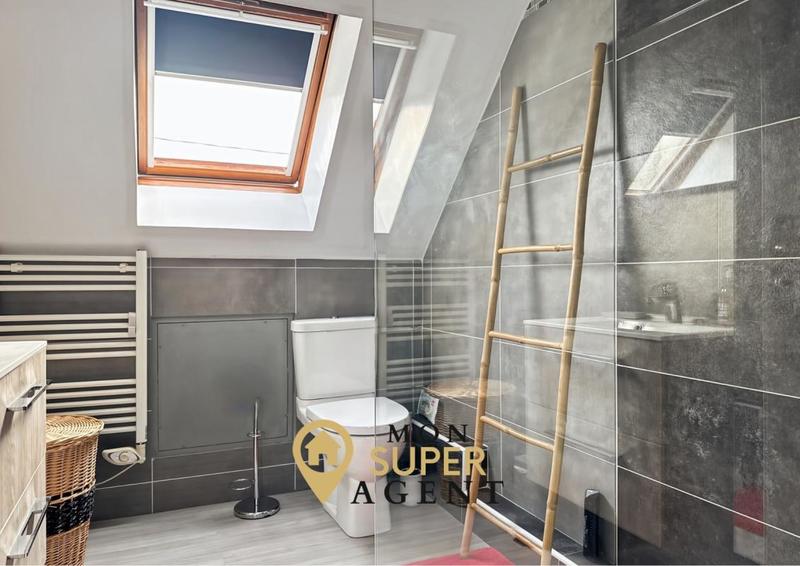 Maison - 105 m² - 5 pièces